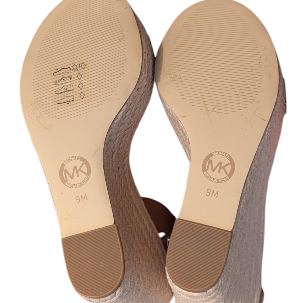 Michael Kors Tan Leather Ankle-Strap Wedge Sandals with Logo Toe Band - Picture 5 of 8